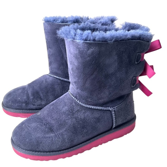 Ugg suede boots size 5 pink blue Bailey Boot with Bow Peacoat - Picture 1 of 6